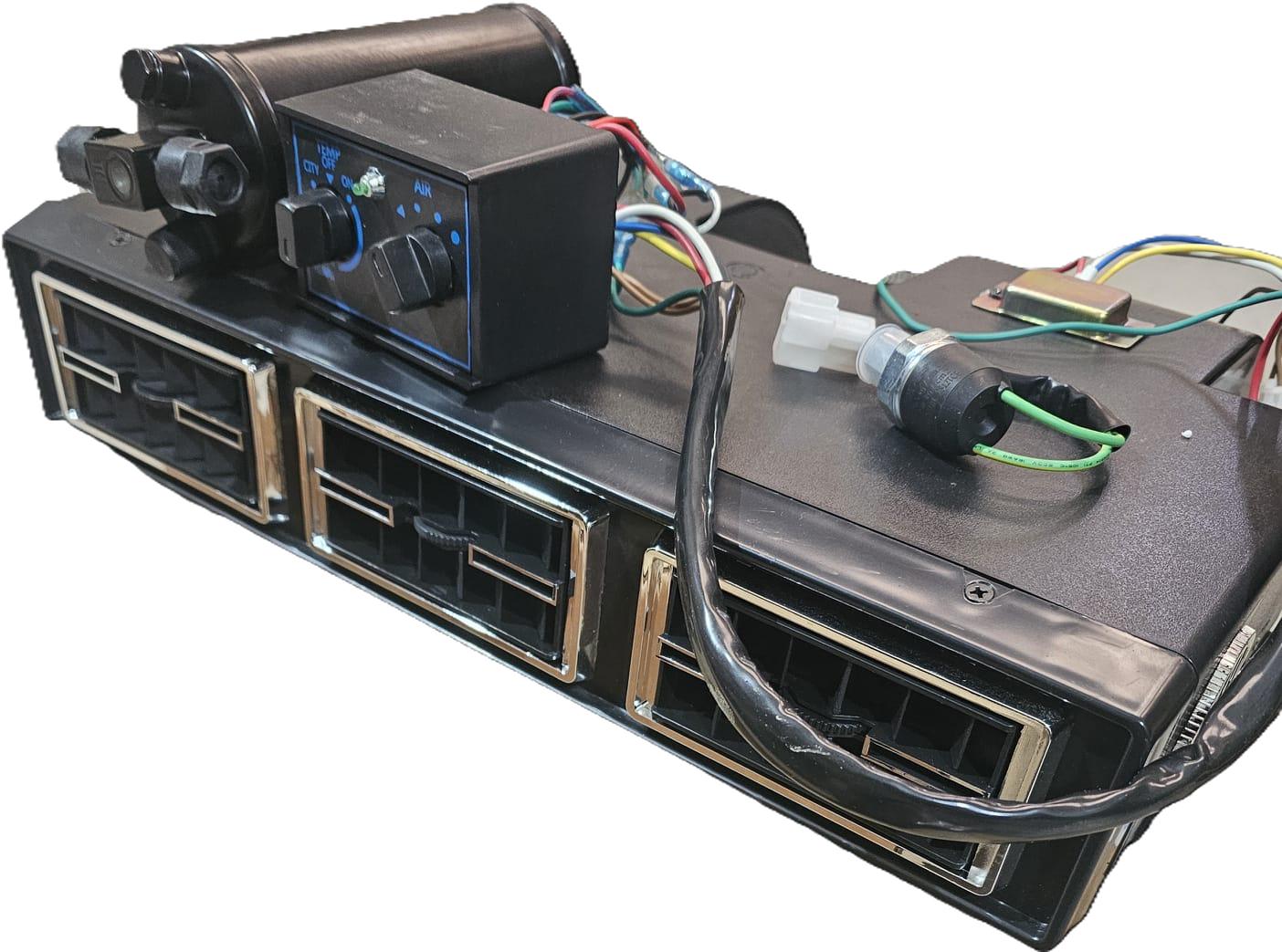 Sistem aer conditionat tractor Belarus cu functie racire/incalzire 5.5kw 12V fulie trapez