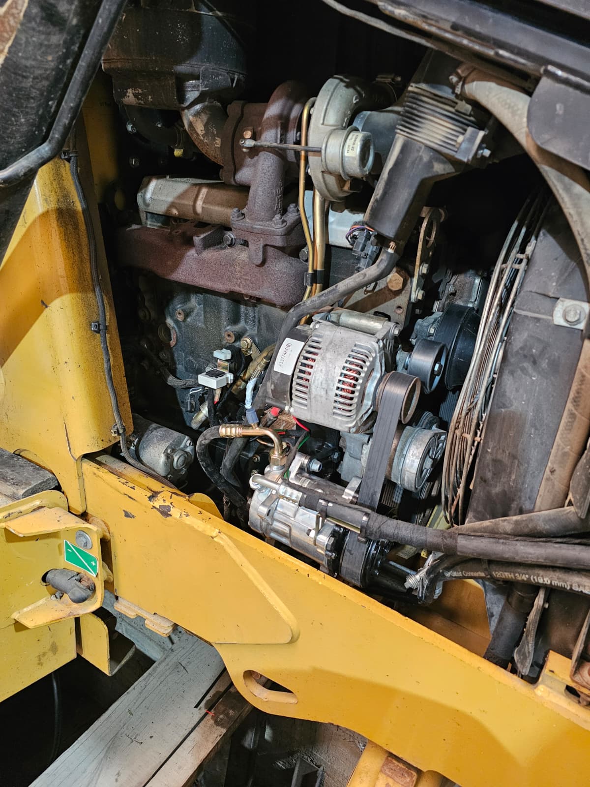 Sistem aer conditionat tractor cu functie racire/incalzire 5.5kw 12V fulie caneluri